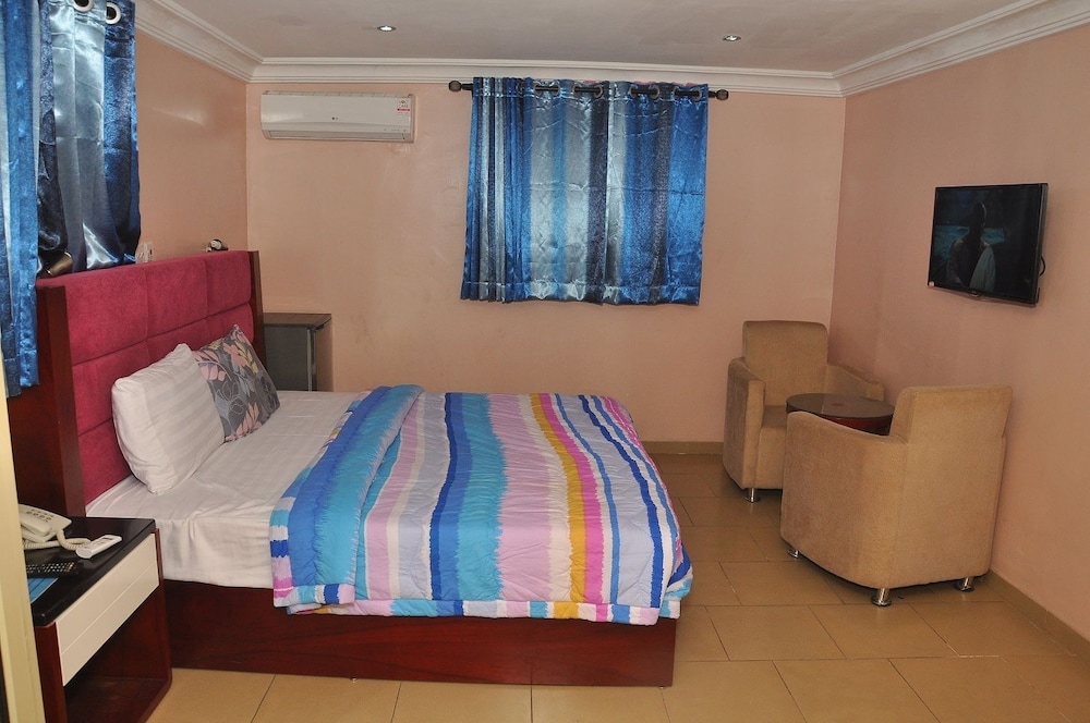 Luxury Room, City View