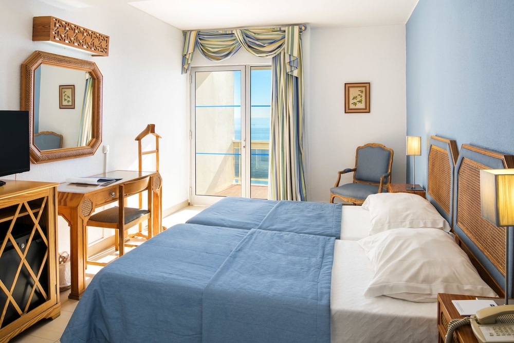 Double or Twin Room, Sea View - Photo 1