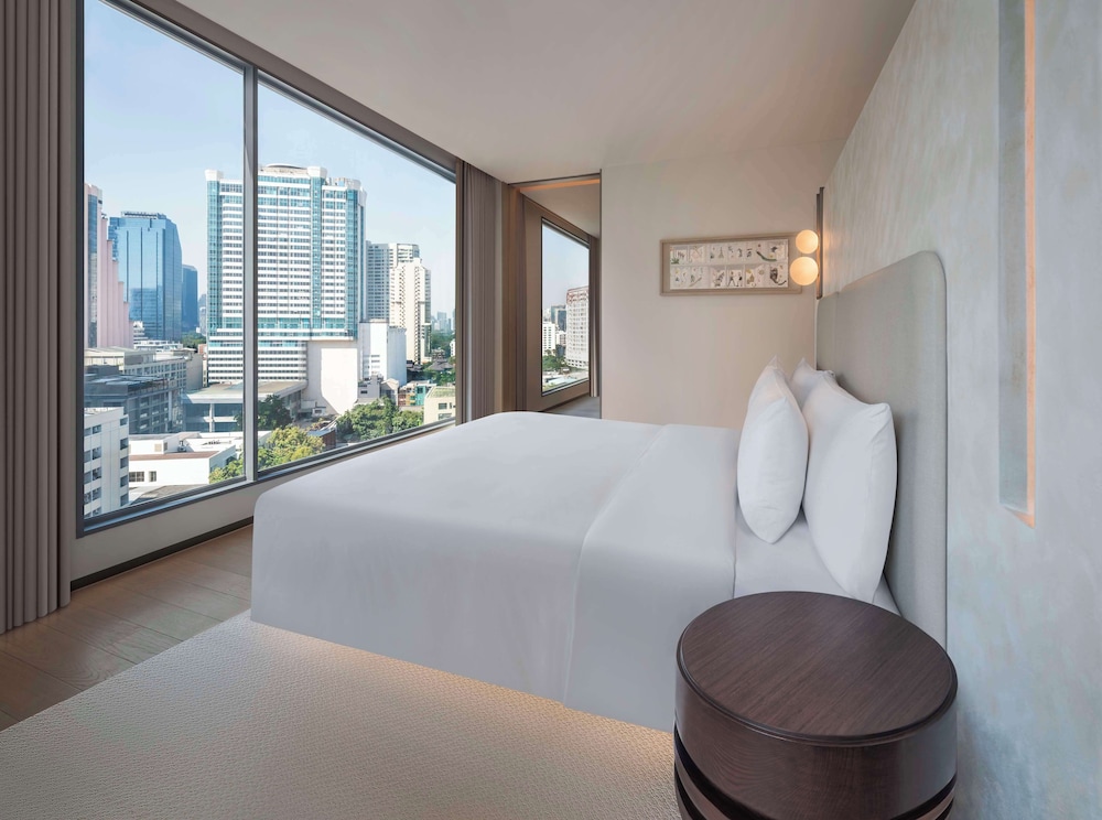 Suite, 1 King Bed