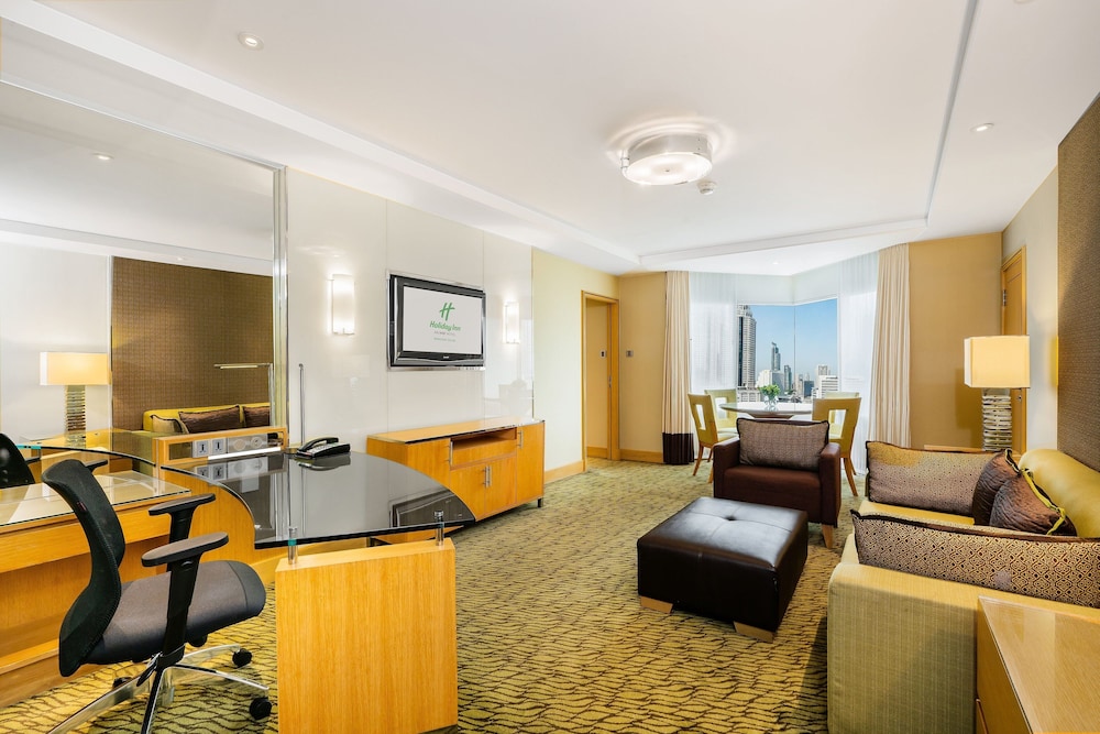 Premium Suite, 1 King Bed, City View