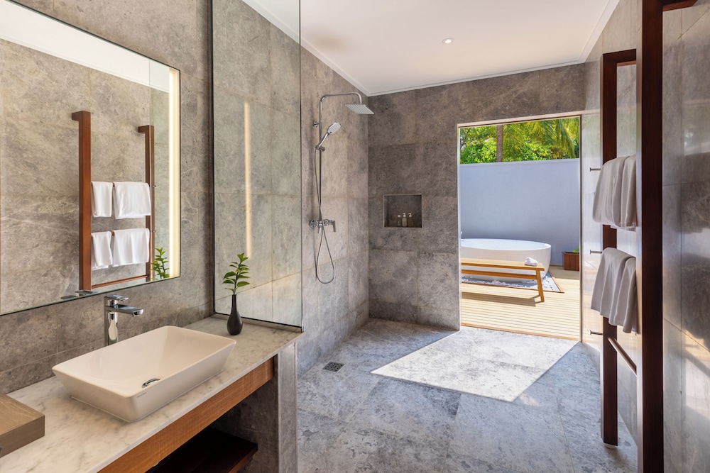 Two Bedroom Beach Pool Villa - Photo 10
