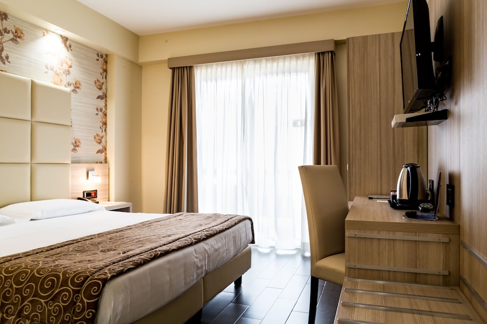 Premium Double Room, Balcony (City center transfer included)