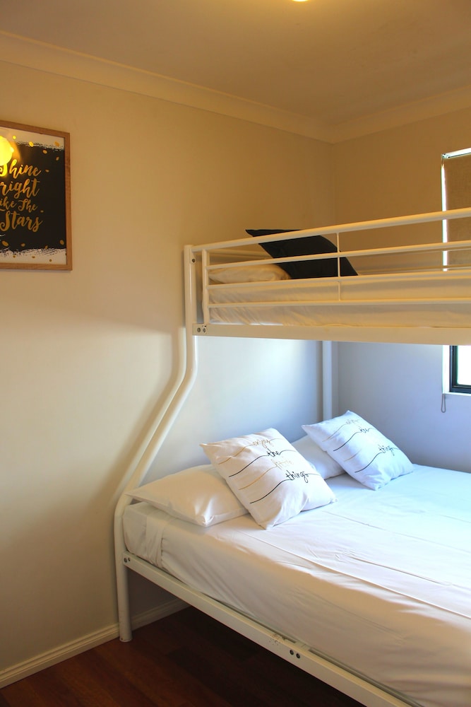 Family Suite, 2 Bedrooms, Non Smoking, Kitchen (Family Chalet) photo 3