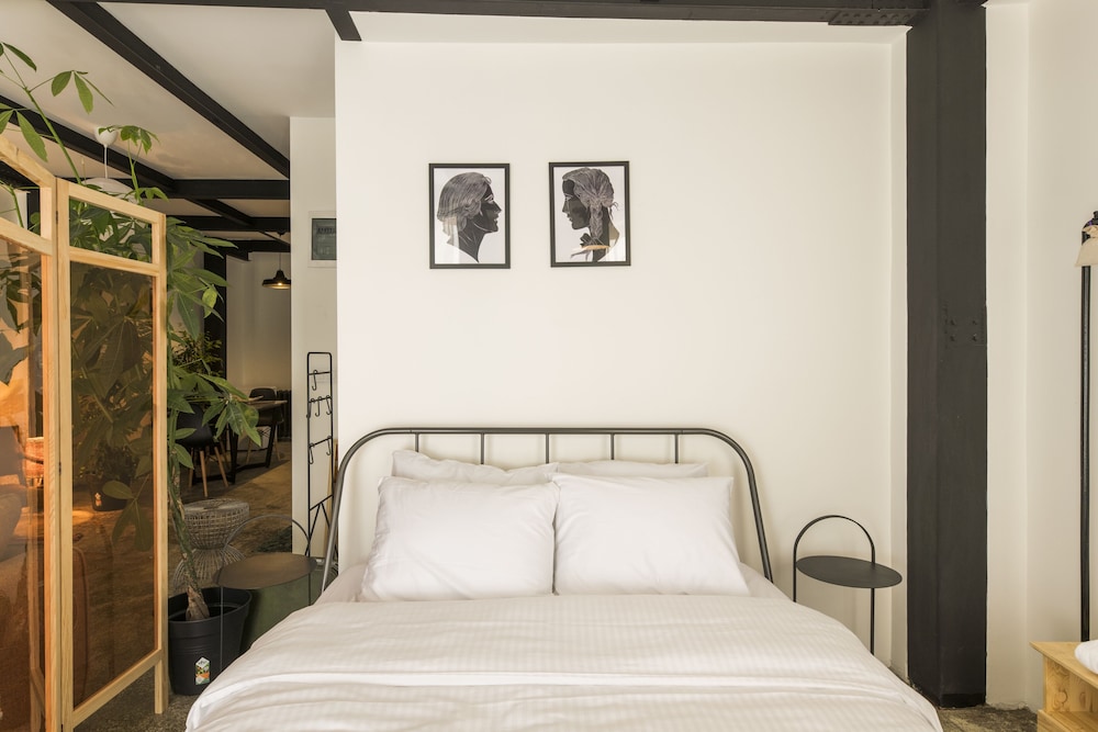 City Apartment photo 2