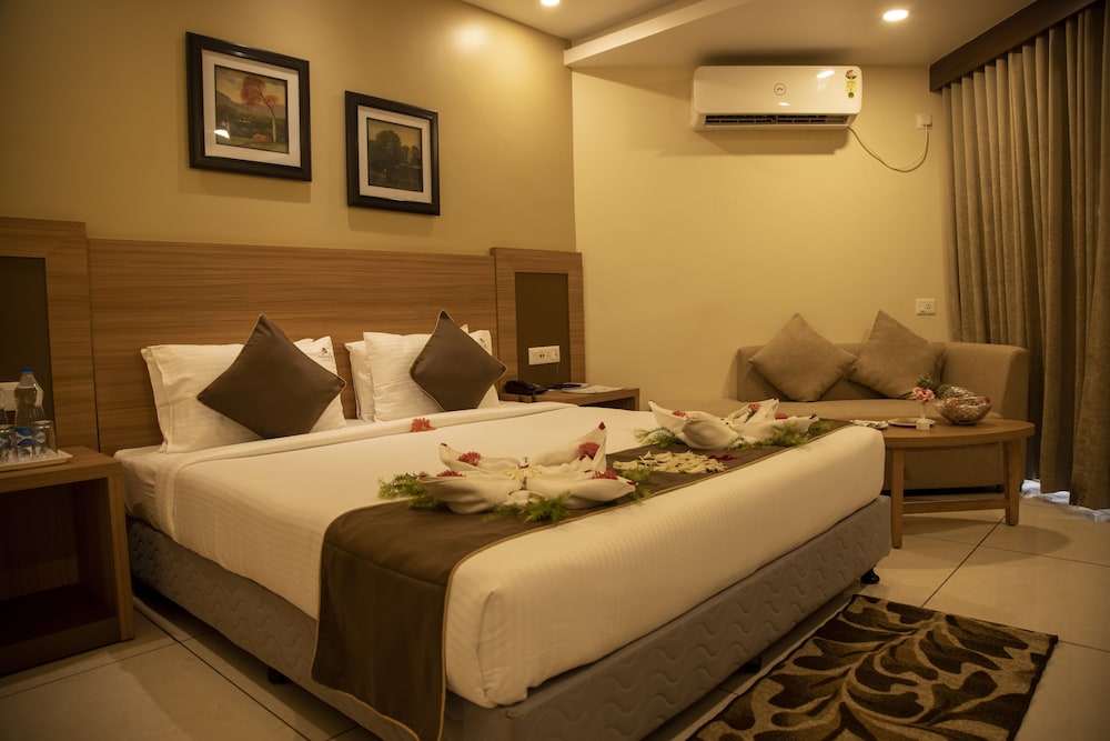 Deluxe Double Room, Partial Sea View