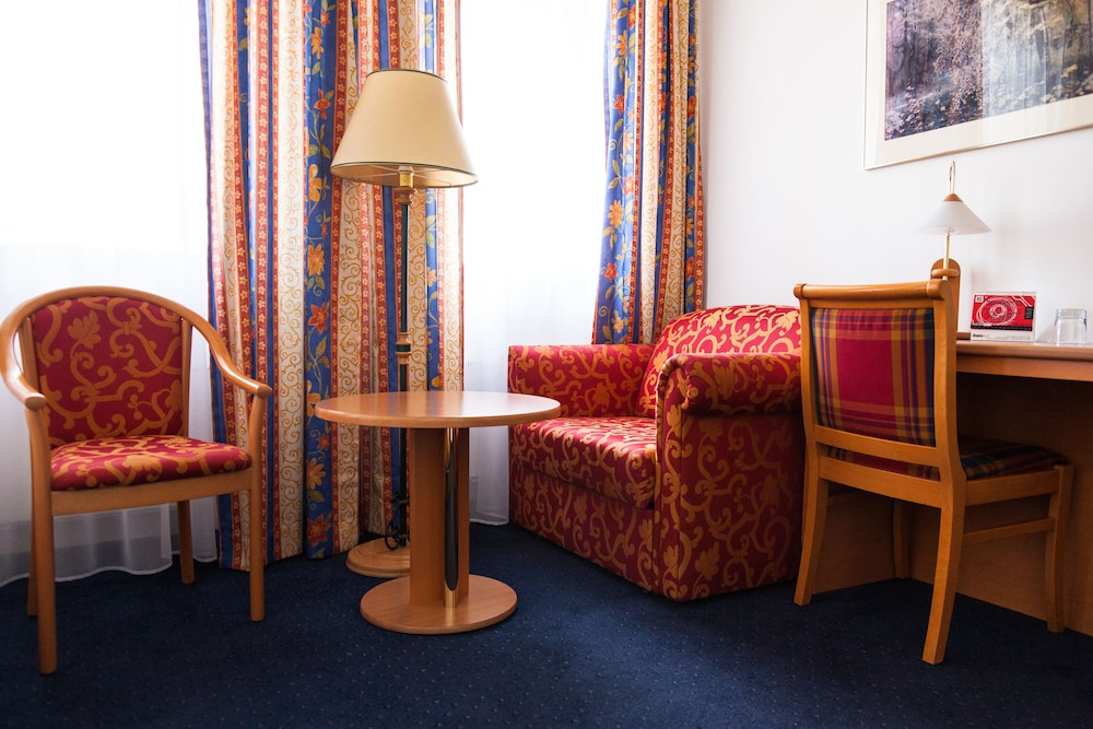 Standard Twin Room photo 2