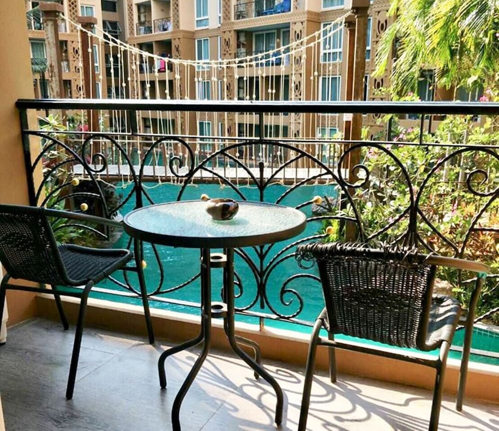 Deluxe Condo, 1 Bedroom, Pool View, Tower photo 3