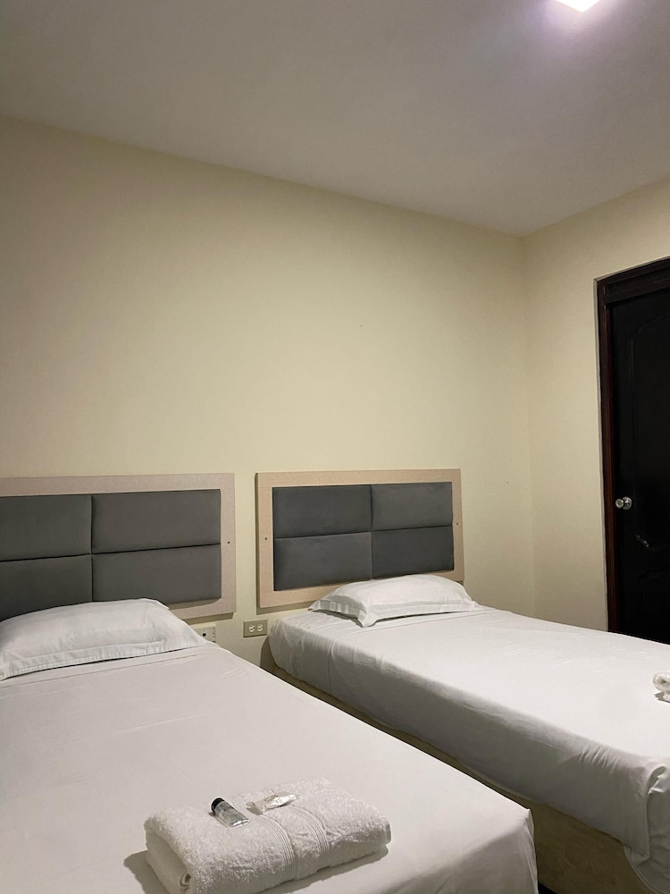 Basic Twin Room, Non Smoking