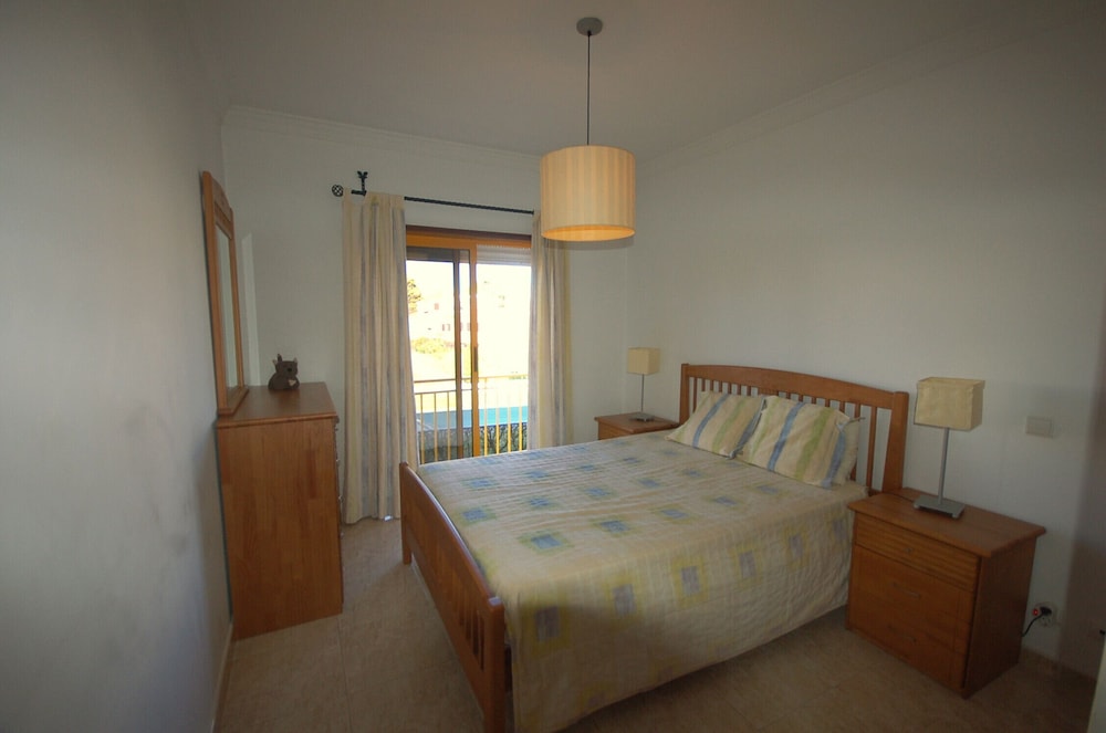 Apartment, 3 Bedrooms, Pool Access, Sea View photo 2