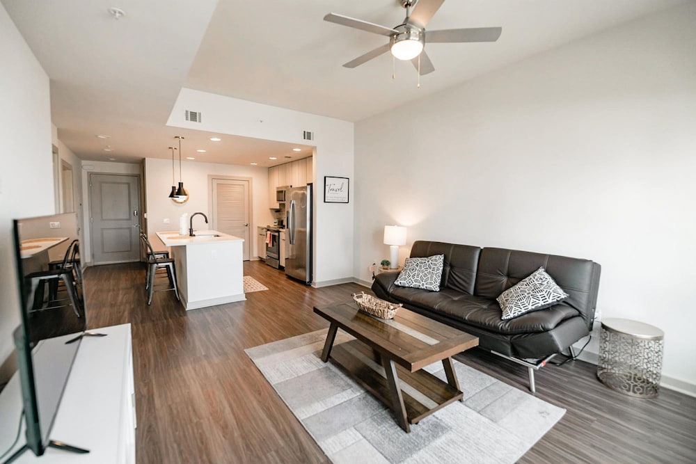 1 Bedroom Apartment in Uptown Charlotte, 사진 20