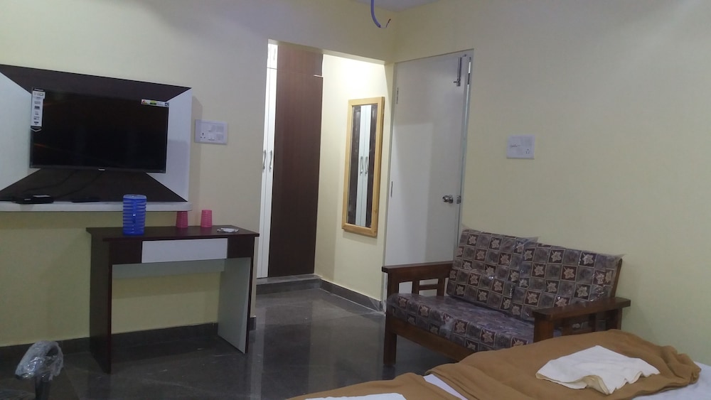 Deluxe Triple Room - Photo 2