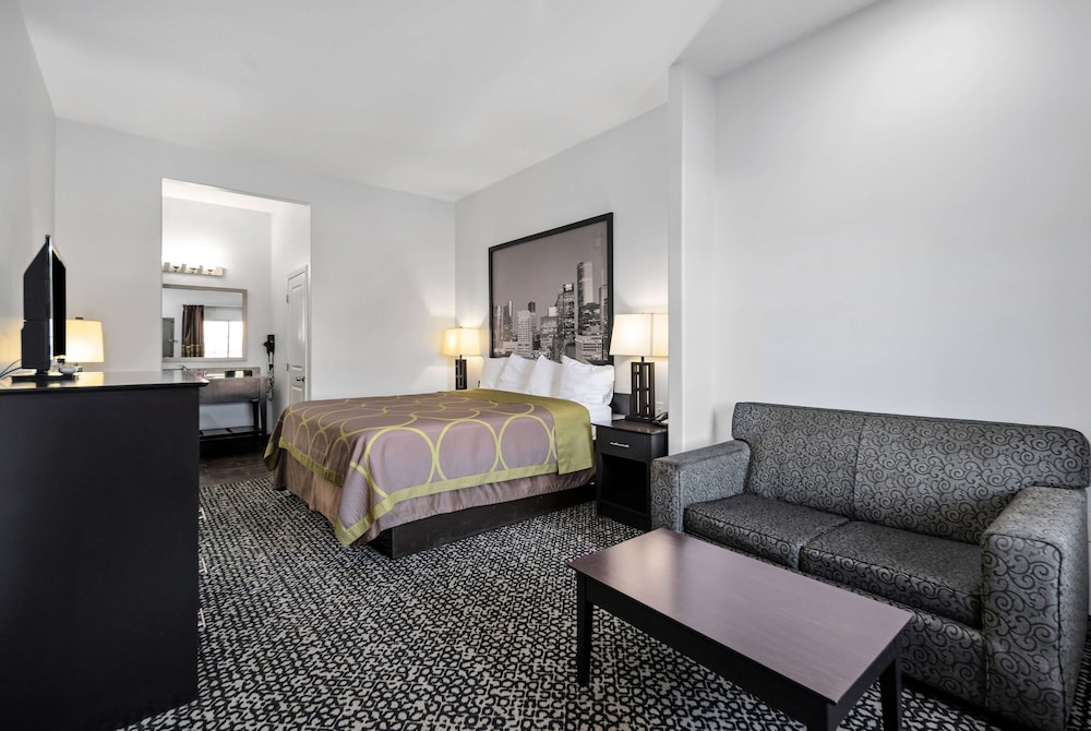 Room, 1 King Bed, Non Smoking (Efficiency) - Photo 1