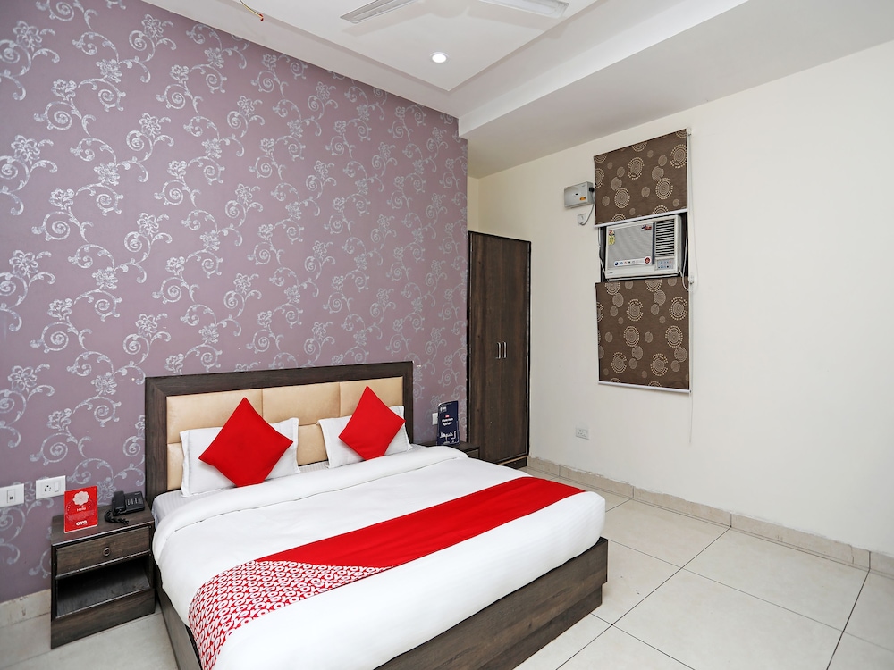Deluxe Double Or Twin Room, 1 King Bed photo 1