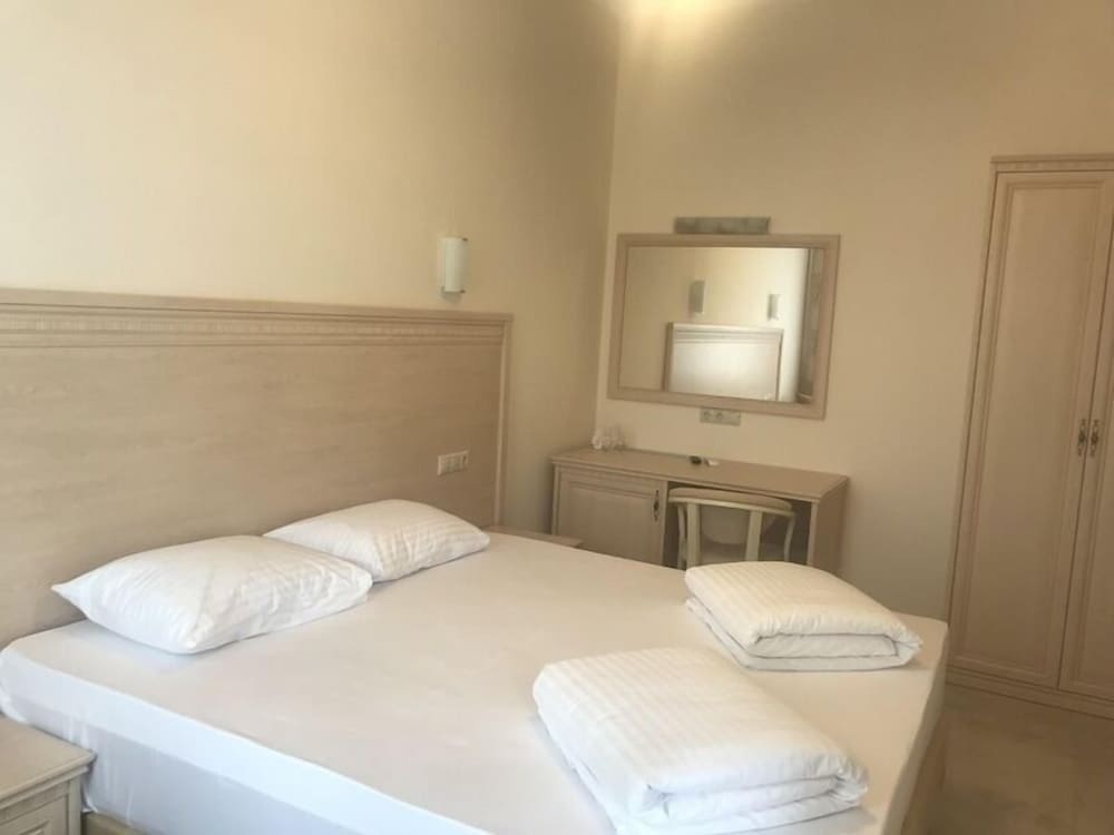 Junior Suite, 1 Double Bed with Sofa bed, Non Smoking photo 3