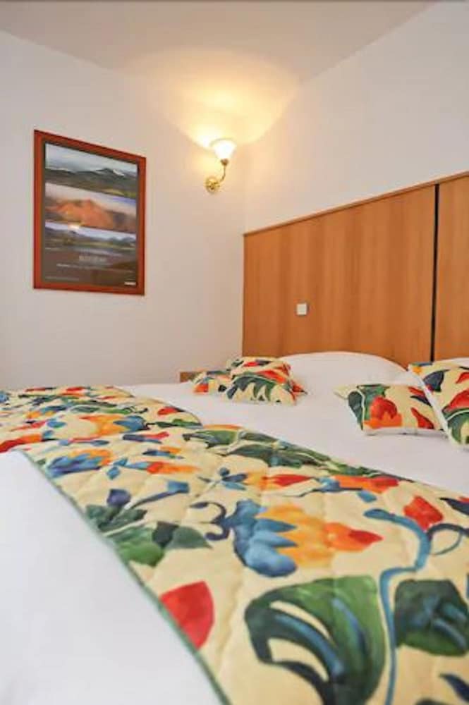 Standard Twin Room photo 3