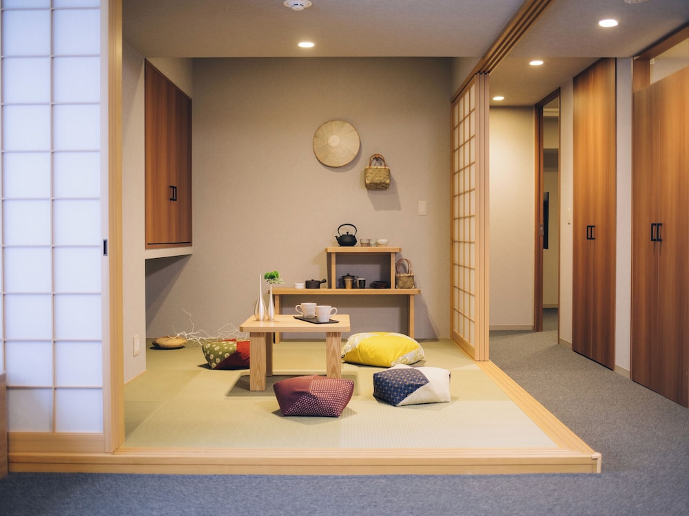 Two-Bedroom Japanese Suite - Photo 3