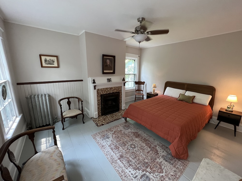 Presidential Room, 1 Queen Bed photo 3