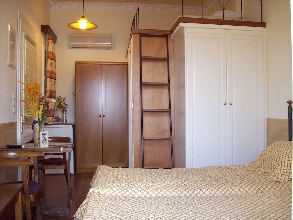 Double or Twin Room photo 3