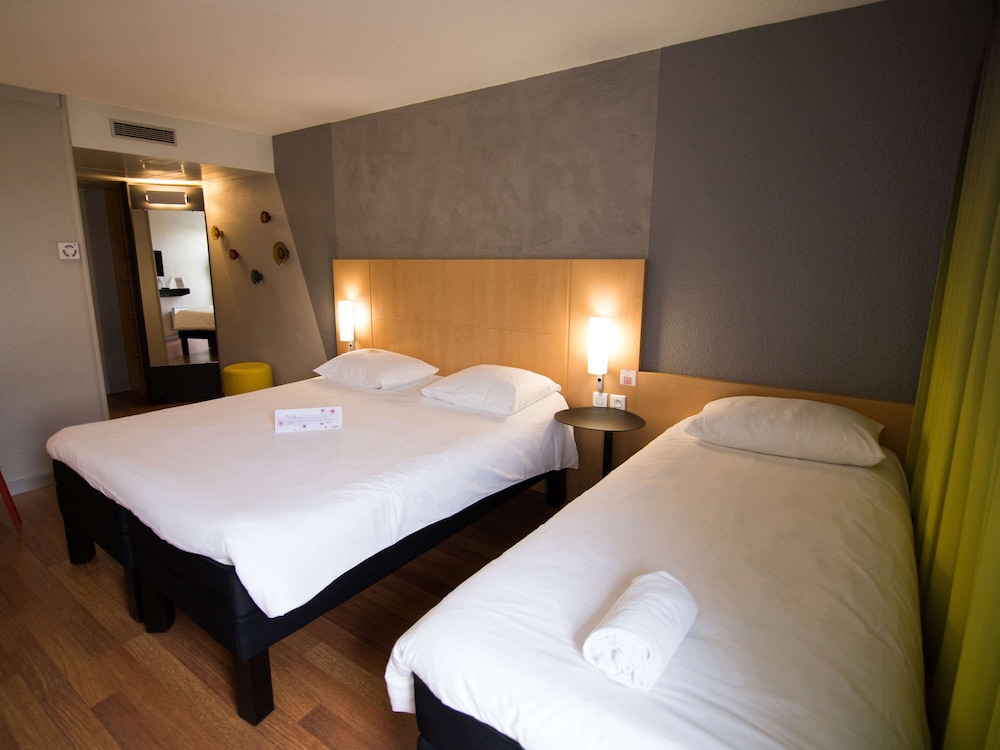 Room, Multiple Beds - Photo 3