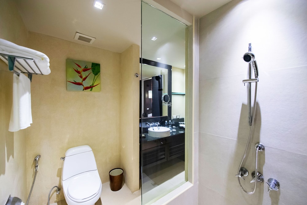 Superior Room, Sea View - Photo 18