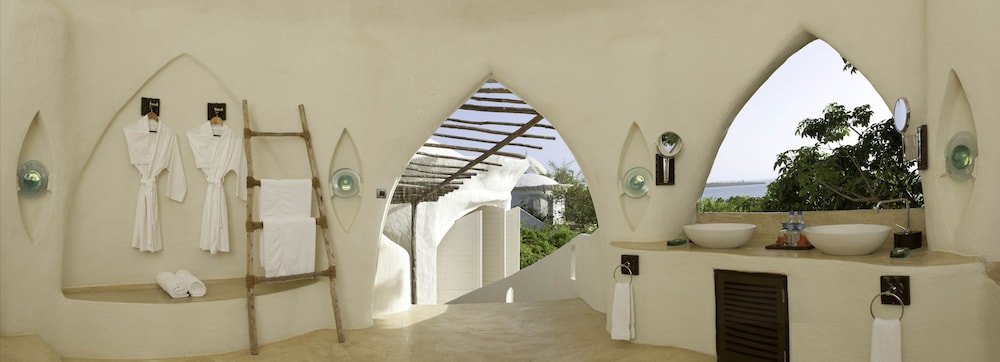 Garden View Pool Pavilion