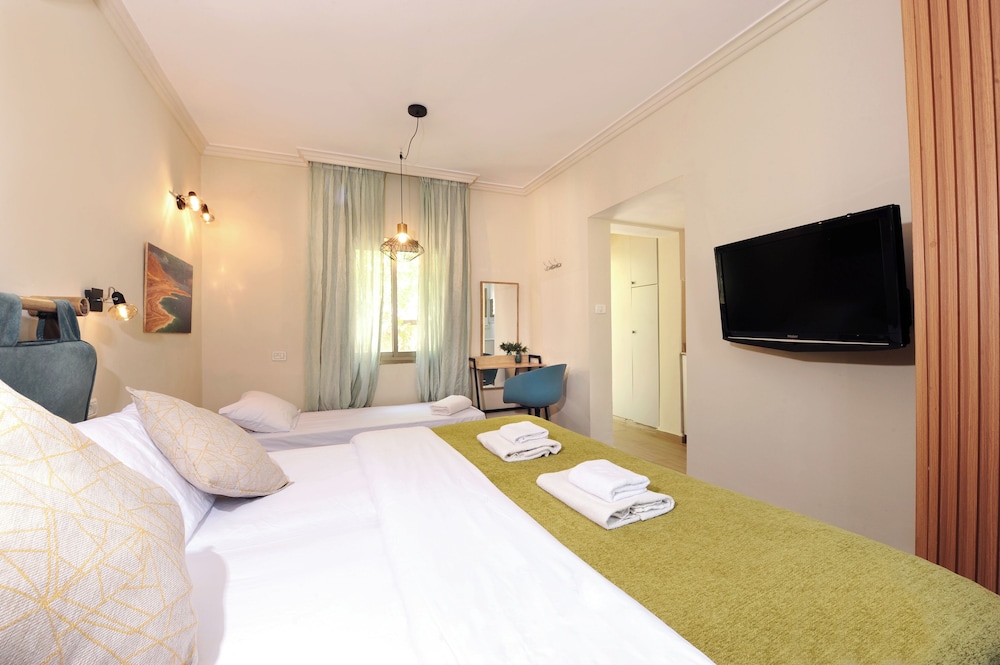 Basic Double or Twin Room