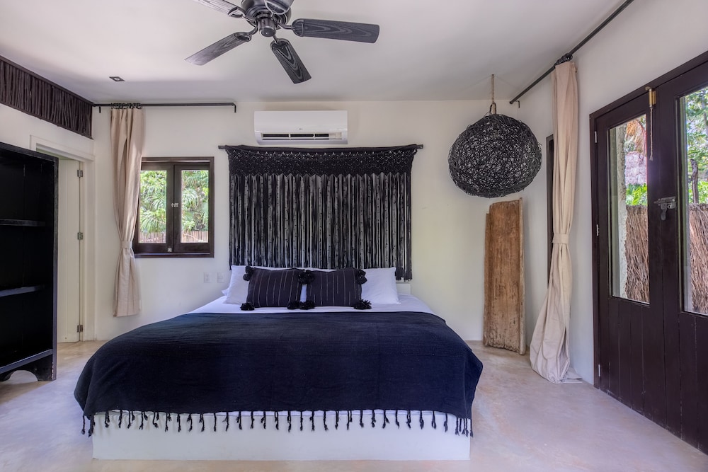 Room, Garden View - Photo 1