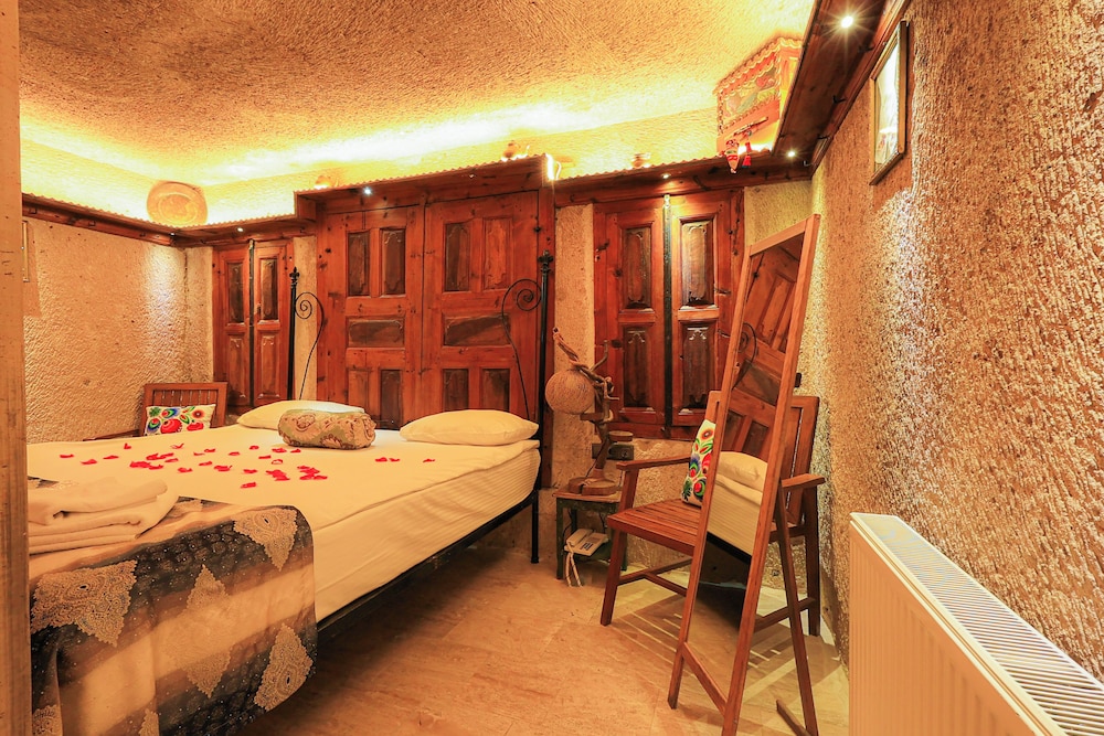 Superior Room, 1 Bedroom, Non Smoking, Jetted Tub (4) - Photo 6