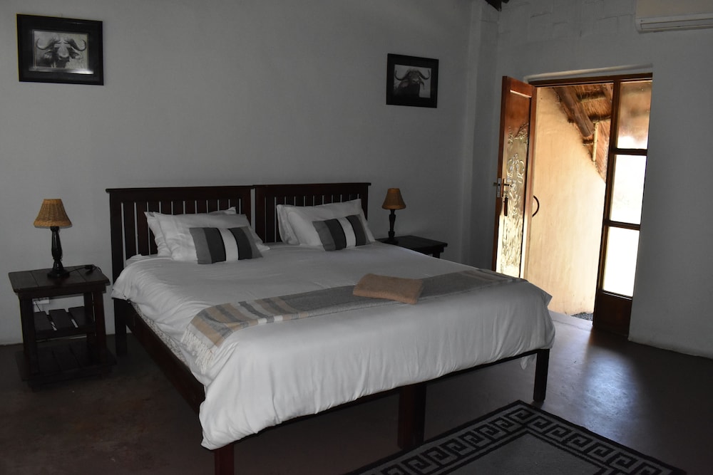 Basic Double or Twin Room, 1 Bedroom, Mountain View, Ground Floor photo 1