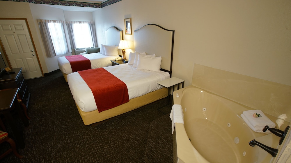 Deluxe Room, 2 Queen Beds, Jetted Tub photo 2