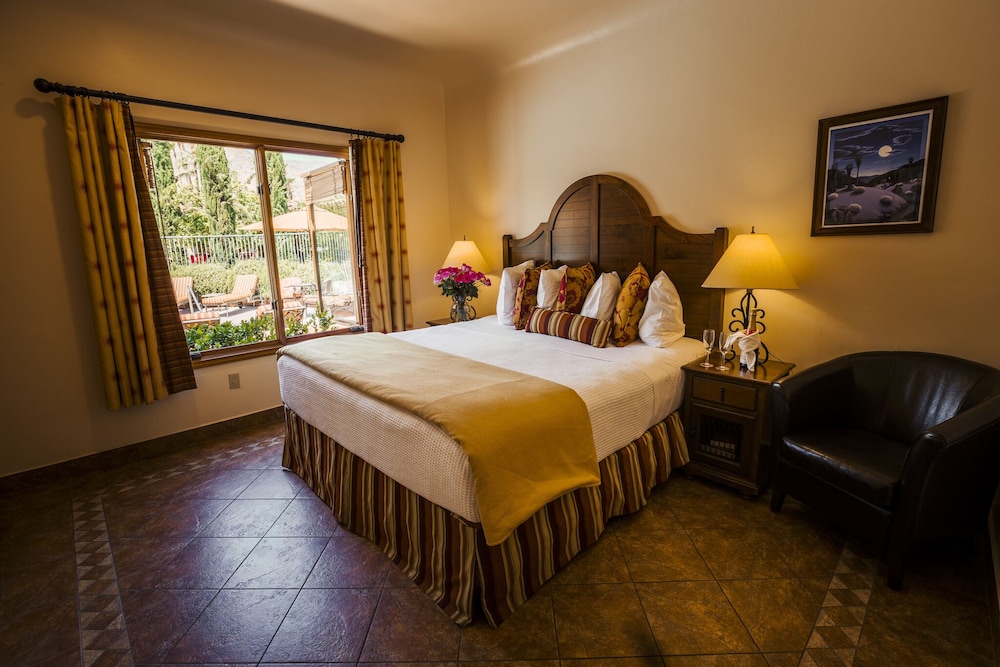 Executive Suite photo 2