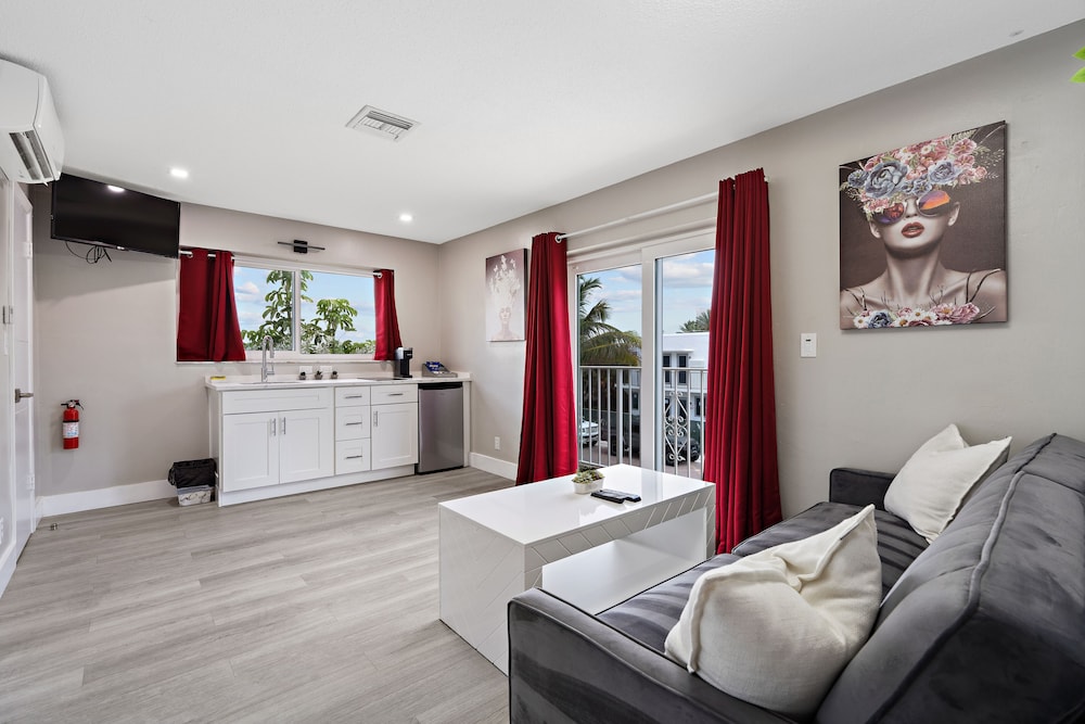 Luxury Studio Suite photo 2