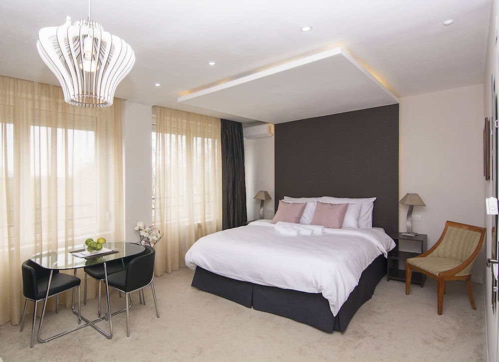 Comfort studio suite