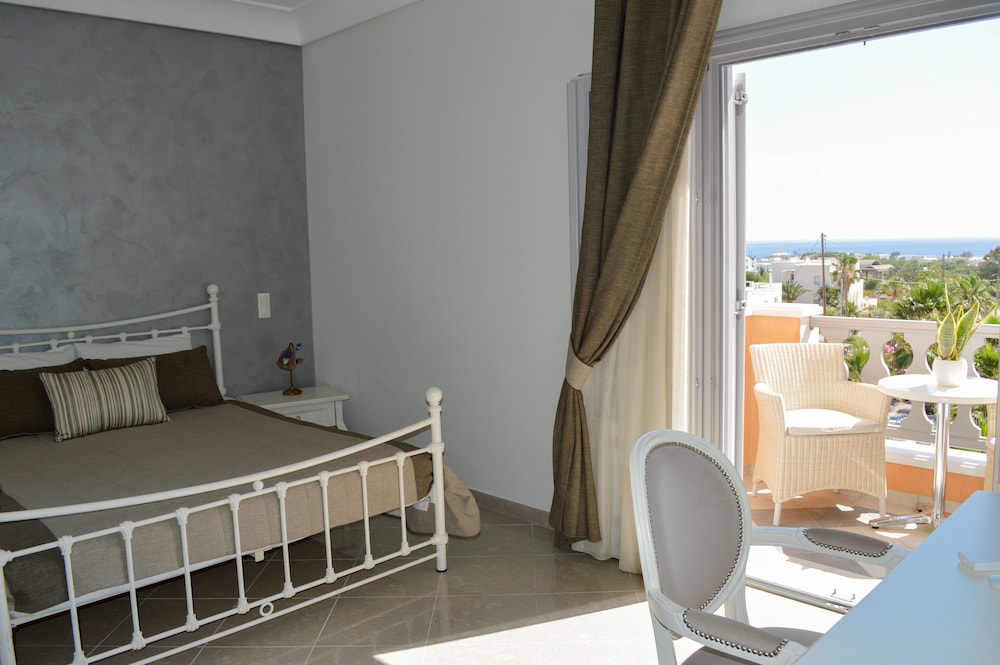 Suite, Sea View