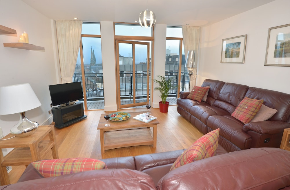 Executive Apartment, 1 Bedroom, Kitchen, City View photo 1