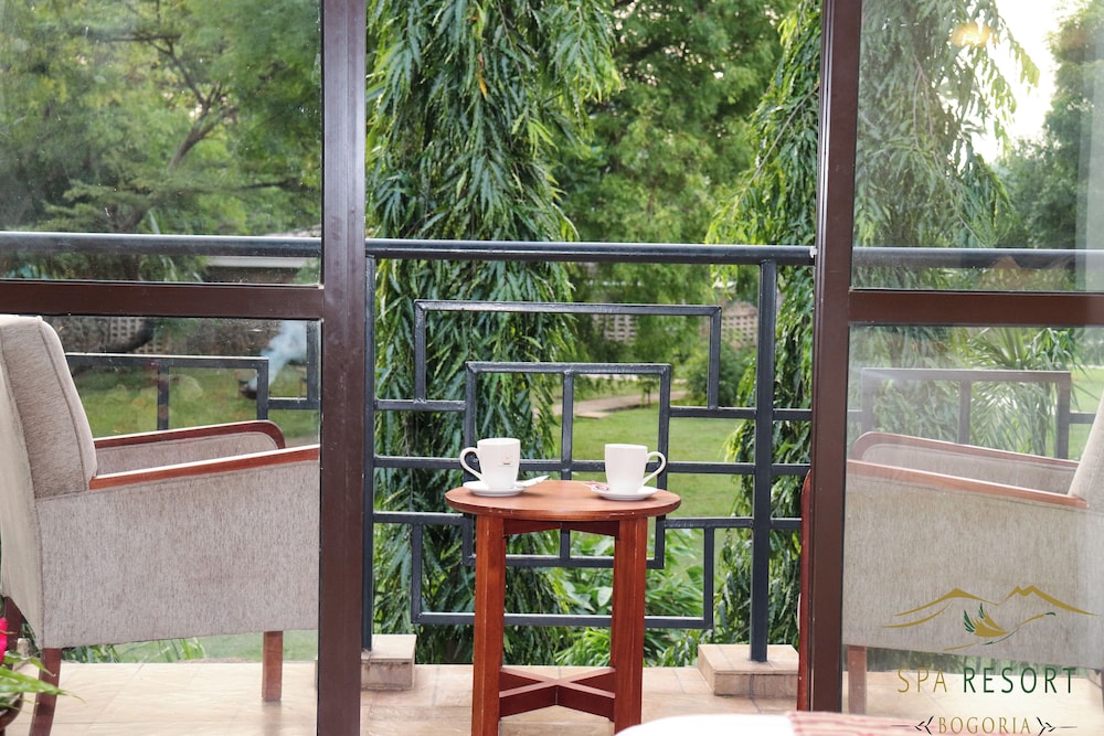 Standard Double or Twin Room, Balcony, Garden View photo 3