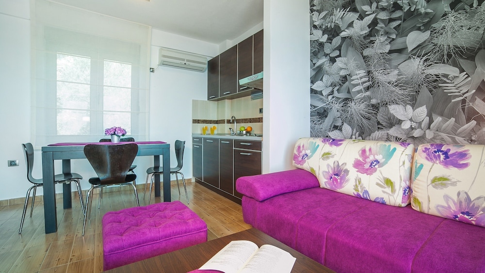 Comfort Apartment, Sea View - Photo 8