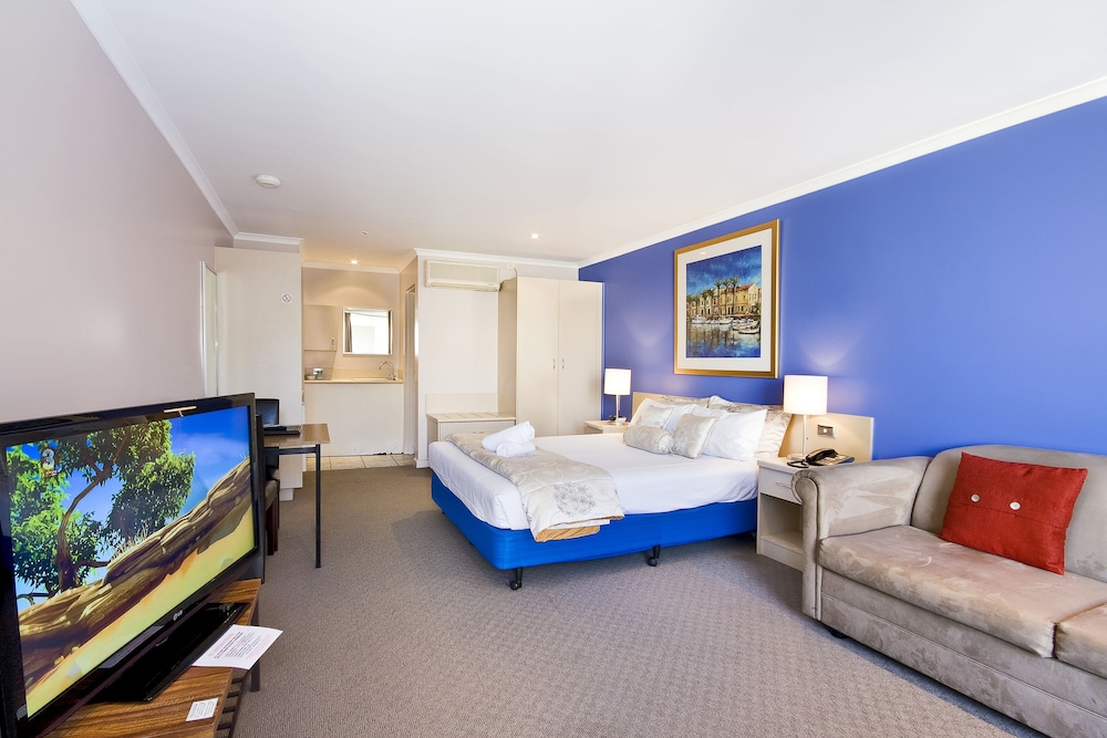 Standard Queen Room - Bay View photo 3