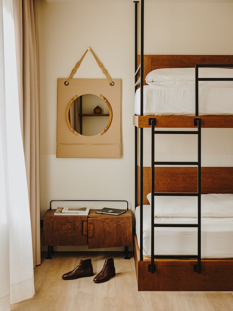 Quadruple Room, Multiple Beds, Balcony photo 2