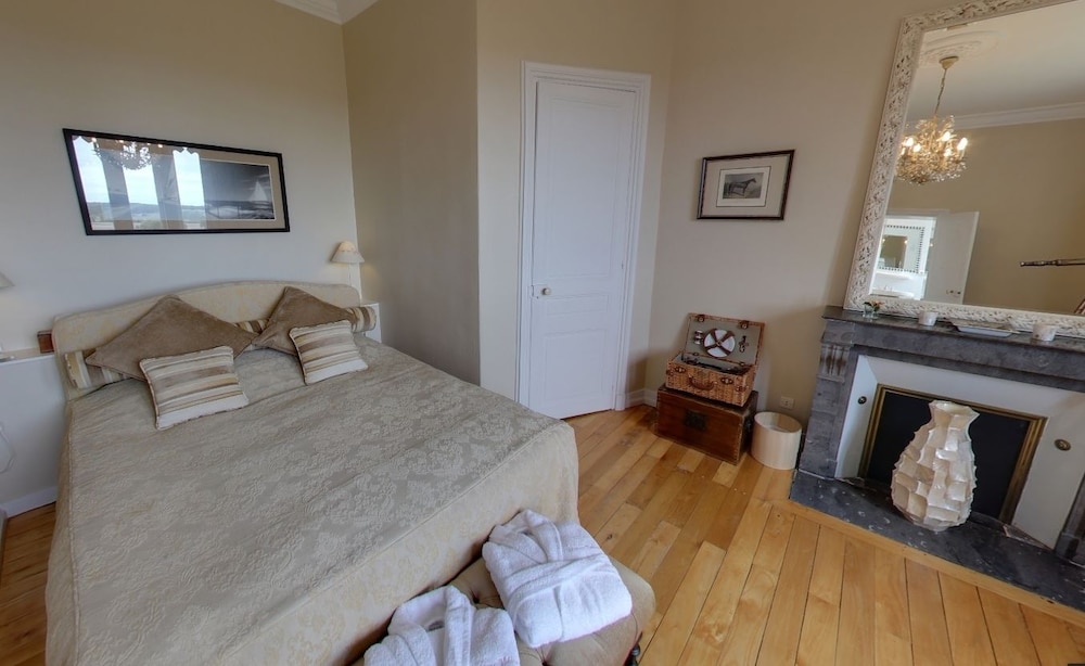 Suite (Intuition) photo 1
