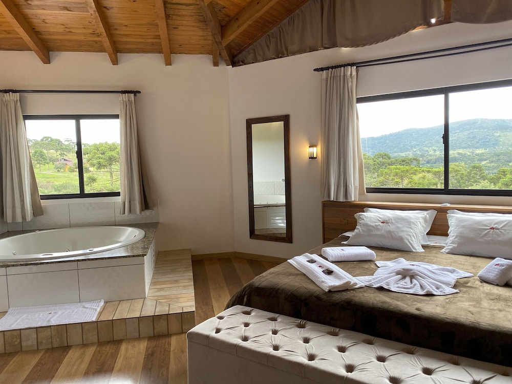 Deluxe Studio Suite