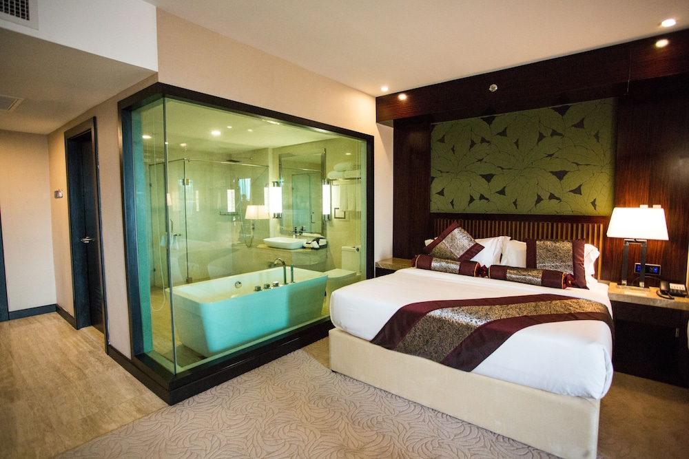 Deluxe Room, 1 King Bed