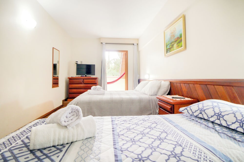 Standard Twin Room photo 1