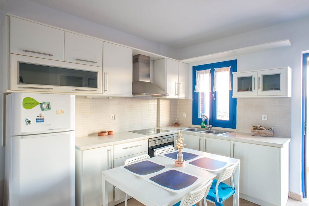 House, 3 Bedrooms, Sea View photo 3