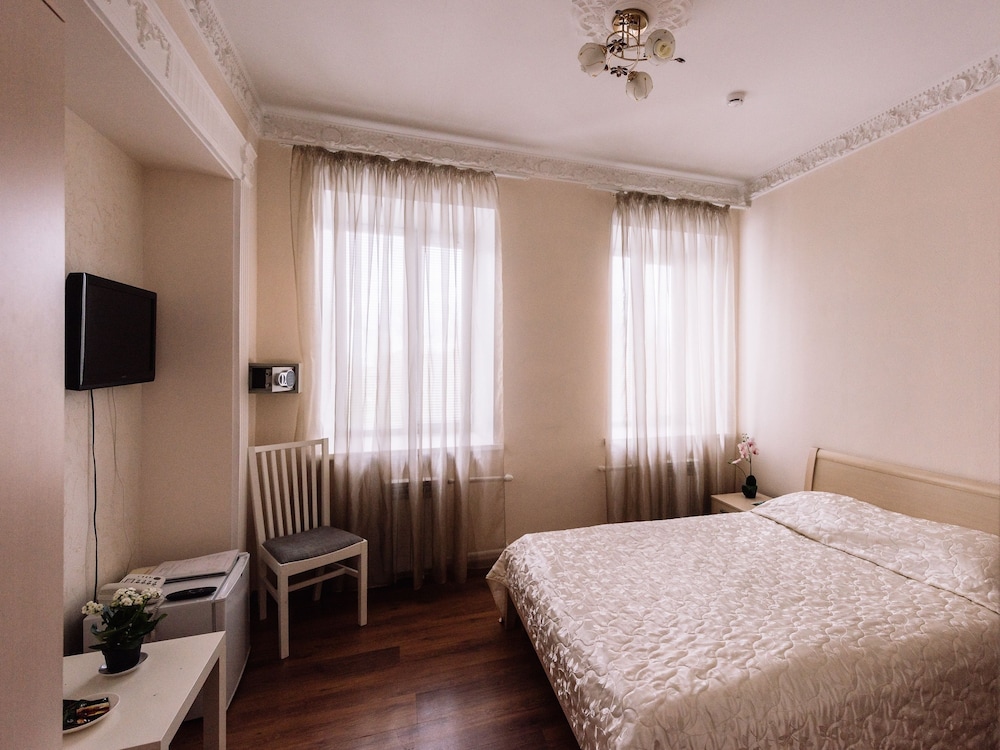 Standard Room, 1 Double Bed, Non Smoking, City View