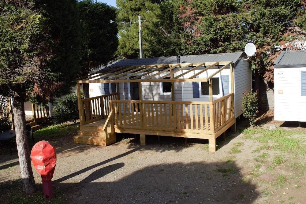 Family Mobile Home photo 2