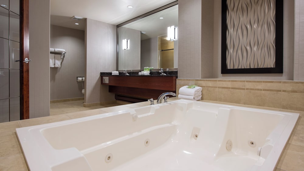 Suite, 1 King Bed (Additional Living Area) - Photo 6