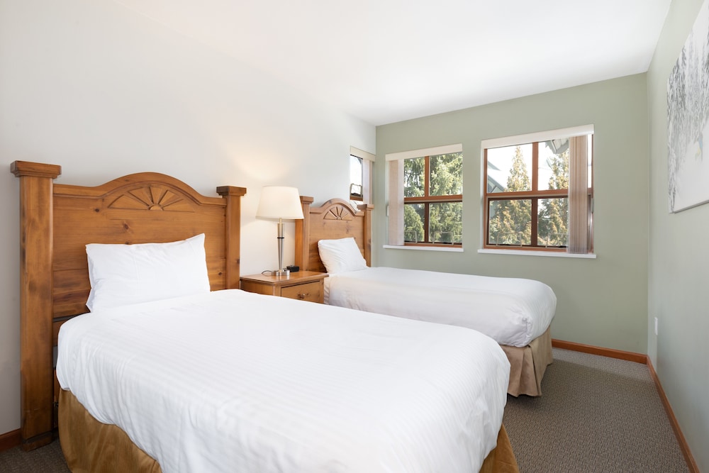 Condo, 2 Bedrooms (Unit 77)