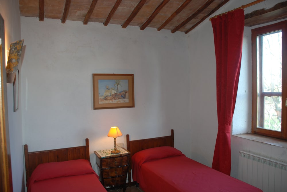 公寓，2卧室， fireplace，花园景观