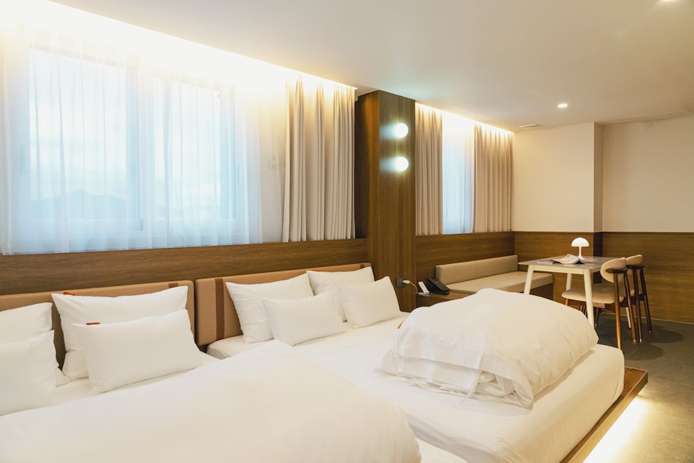 Family Twin Room